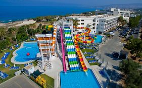 Leonardo Laura Beach & Splash Resort 4*